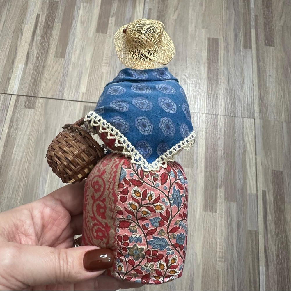 Vintage 1980’s American Heirloom Sachet/Pin Cushion Doll - Picture 7 of 9